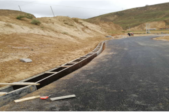 杭锦旗阿斯尔至红石头井通村公路